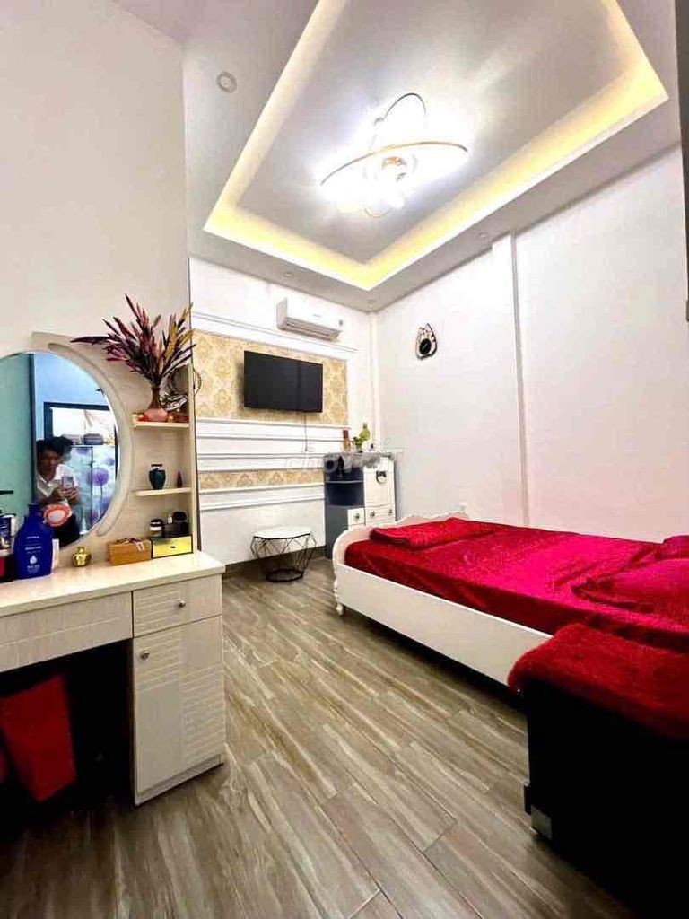 NHÀ TRỆT LẦU LỘ Ô TÔ GIÁ RẺ HẺM 9 PHẠM NGỌC HƯNG GẦN LOTTE