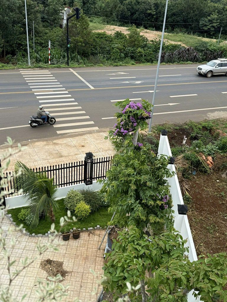 BÁN  NHÀ 3 TẦNG - 2 MẶT TIỀN Ea Kao,TP.Buôn Ma Thuột,Đắk Lắk
