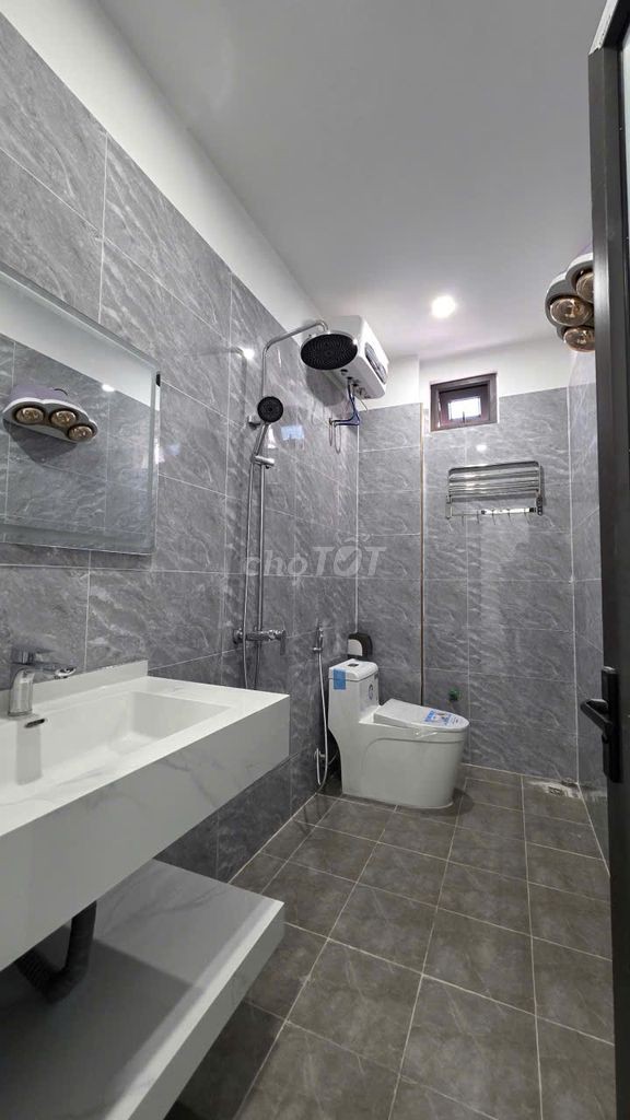 Bán Nhà 3 tầng Sân Cổng 2,35 tỷ Tại Mỹ Tranh, phường An Dương