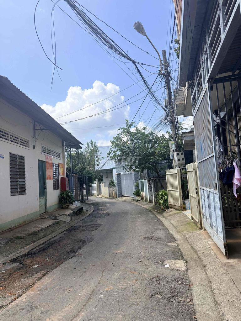 Hẻm 153 Phan Chu Trinh 4,3x23m đường nhựa
