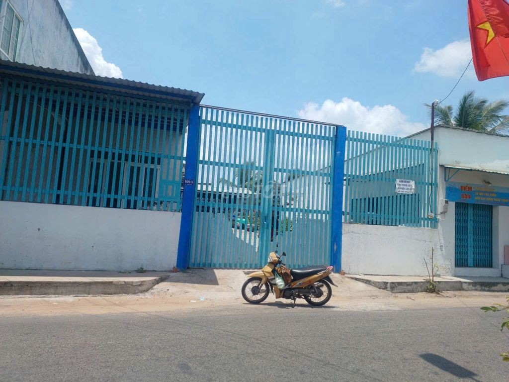 NHÀ MẶT TIỀN ĐƯỜNG LÊ HỒNG NHI CẦN BÁN - Ảnh 2