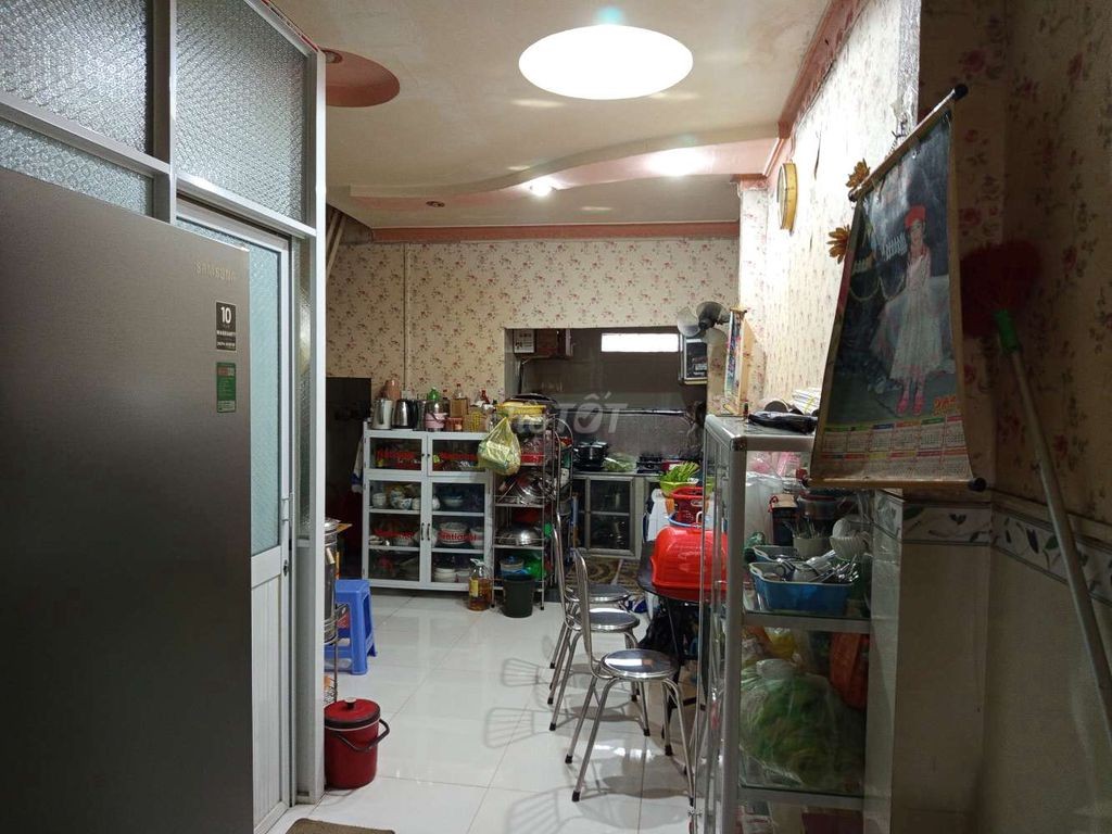 Nhà bán.