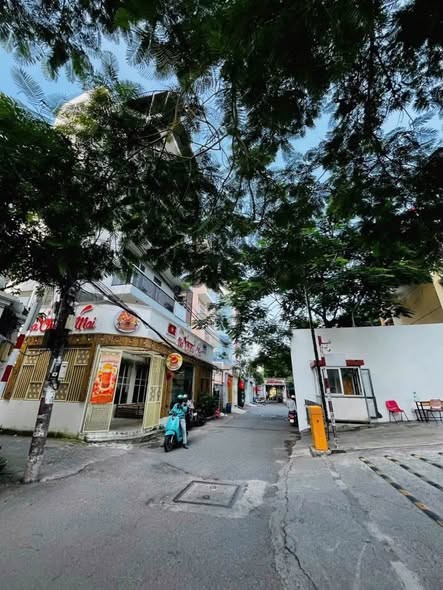 NHÀ HẺM XE HƠI ĐIỆN BIÊN PHỦ - Ảnh 1