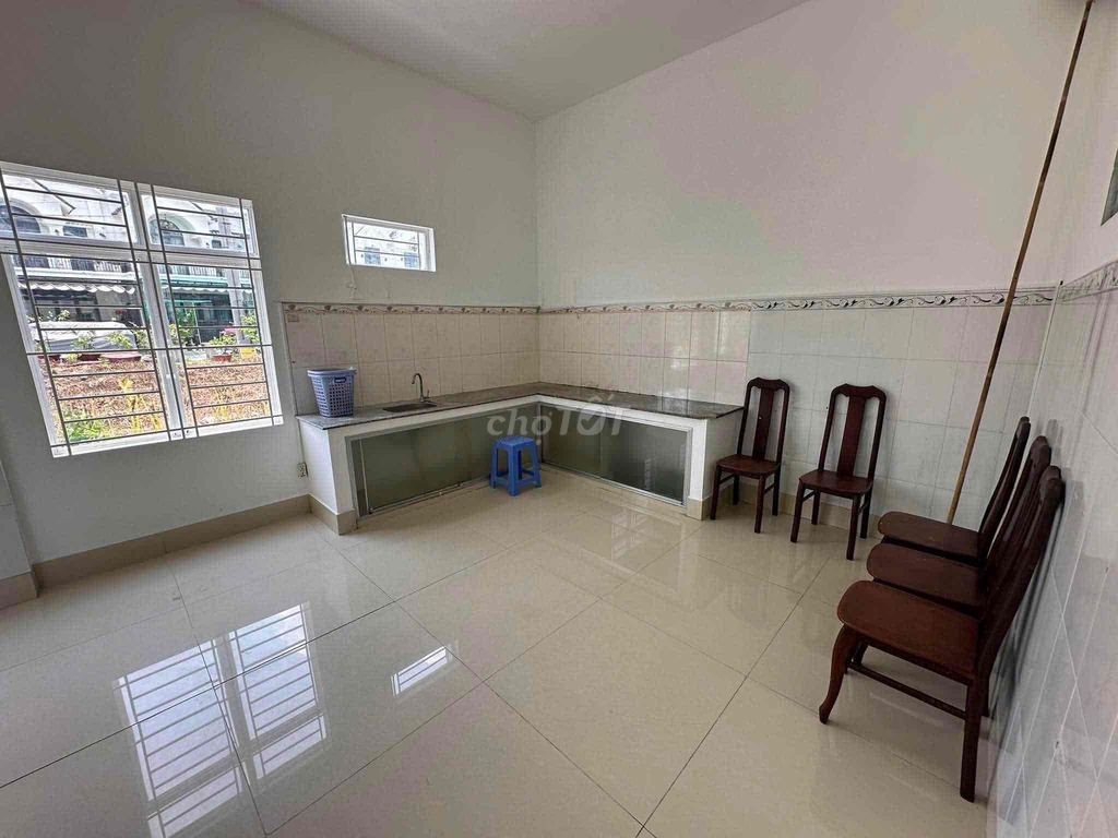 BÁN NHÀ ĐẸP TRONG KHU BIỆT THỰ NGỌC VÂN