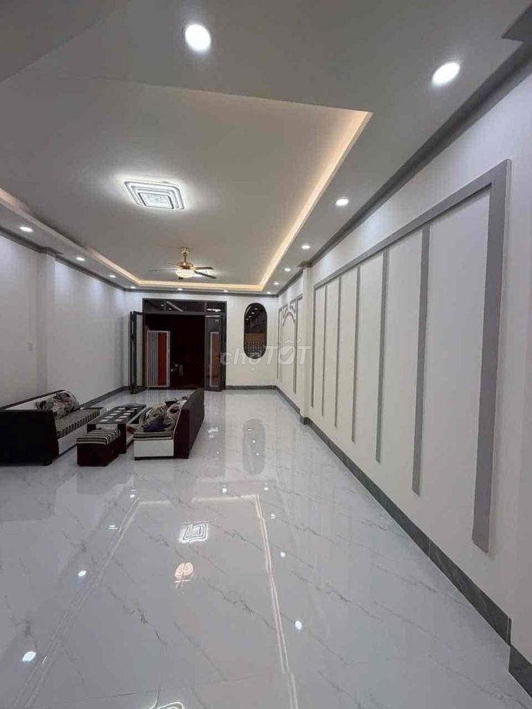 Nhà 1trệt 1 lầu Long Hồ Vĩnh Long
