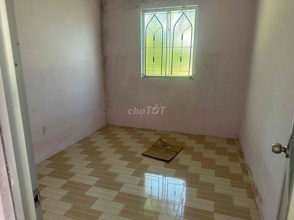 cần bán nhà cách cầu số 1 800m - Ảnh 9
