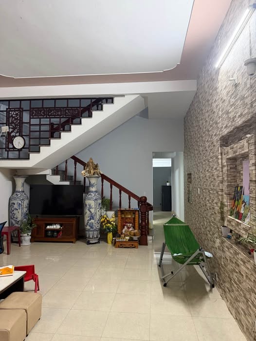 Bán– NHÀ KIÊN CỐ. Khách kỳ kèo vài chục triệu, tìm chủ mới hợp duyên!