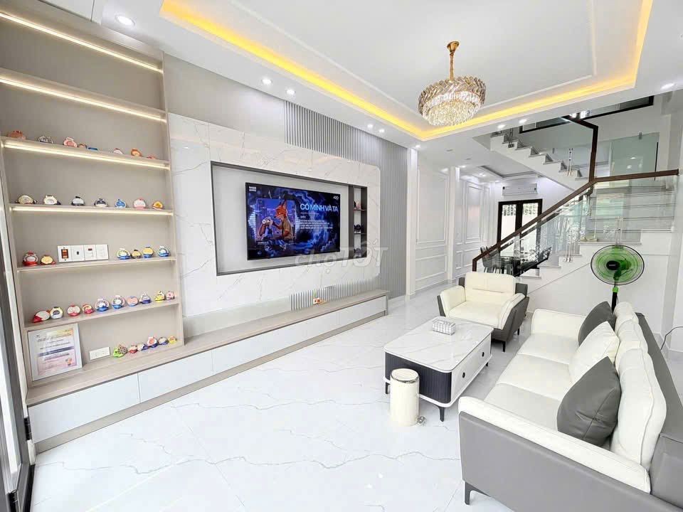 SIÊU PHẨM 4 TẦNG HỒ ĐÁ, SỞ DẦU, HỒNG BÀNG GIẢM GIÁ – CHỈ CÒN 4,39 TỶ!