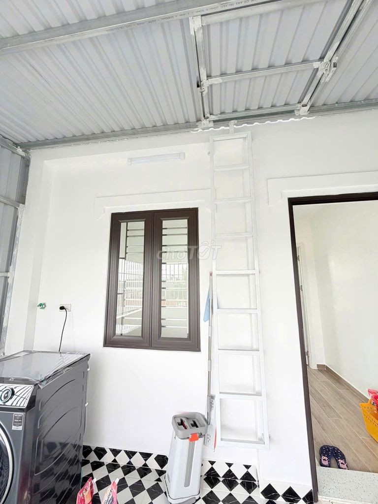 SIÊU PHẨM 4 TẦNG HỒ ĐÁ, SỞ DẦU, HỒNG BÀNG GIẢM GIÁ – CHỈ CÒN 4,39 TỶ!