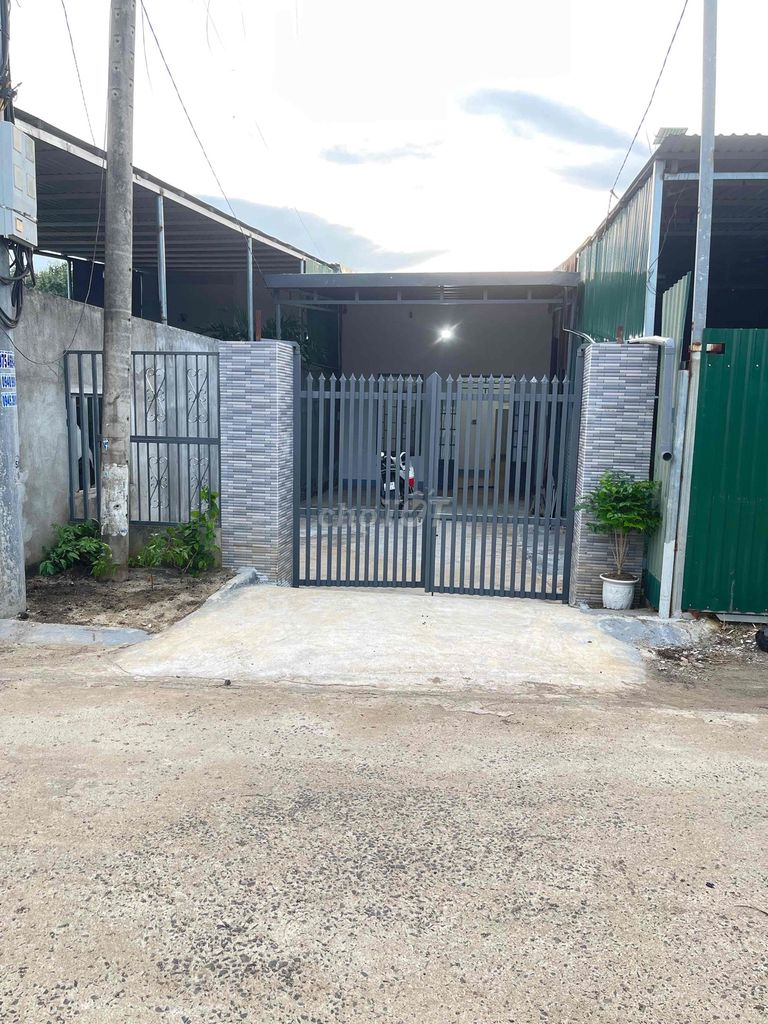 bán nhà mới 9 c