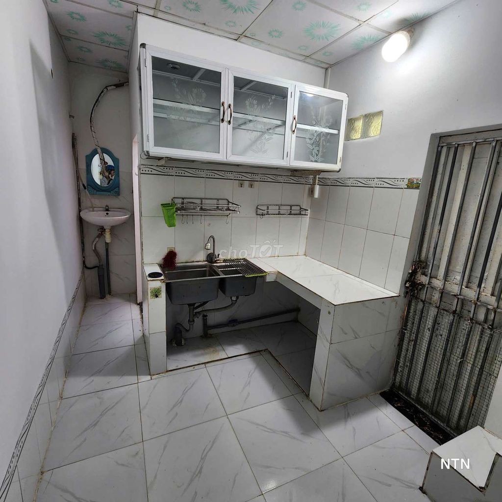 CHO THUÊ NHÀ TRỆT GÁC GỖ HẺM 61 PHẠM NGỌC HƯNG