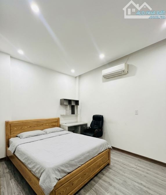 Nhà MỚI - tk ĐẸP - 4tầngx48m² Hẻm XE HƠI thông Dương Quảng Hàm