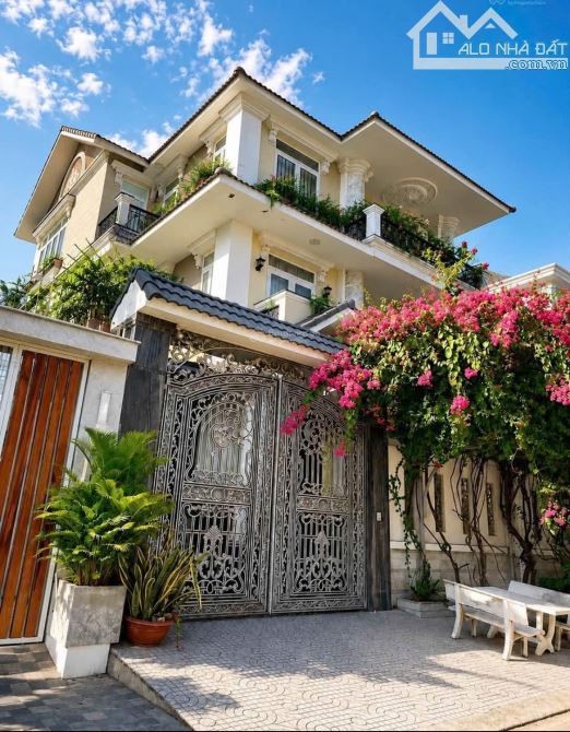 Chủ cần bán nhà Mặt tiền đường Phạm Văn Nghị, Q7(DTCN hơn 104m2). Chốt giá 5tỷ380 - Ảnh 1