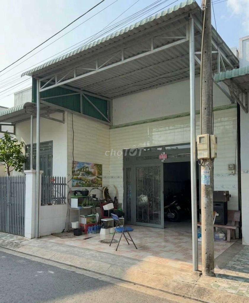 Nhà cấp 4 hẽm Trần Trọng Khiêm, tiện xây mới, giá tốt