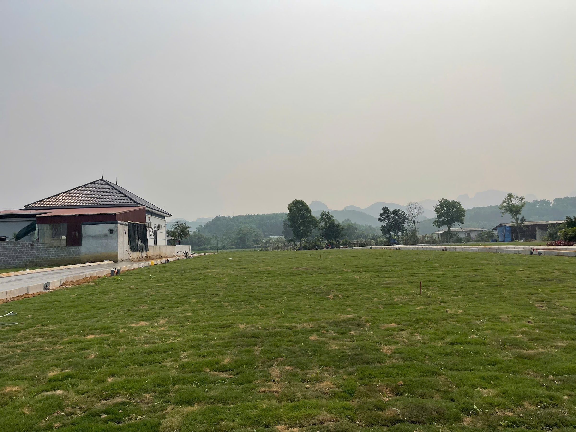 Chỉ hơn 200tr có ngay lô đất thổ cư tại thị trấn Ba Hàng Đồi, vị trí đẹp, pháp lý rõ ràng, phù hợp để ở, đầu tư - Ảnh 1