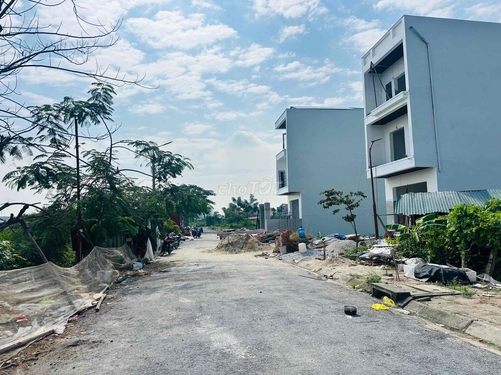 ĐẤT TĐC Hoà Nghĩa 80m2 mặt tiền 8m giá đẹp