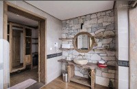Bán khách sạn Sa Pa, giá thỏa thuận, 234m2 đẹp nhiều tiện ích ngay trung tâm Sapa - Ảnh 1