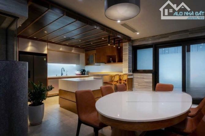 BÁN NHÀ MTKD ĐỒNG NAI, QUẬN 10. GIÁ:5Tỷ120/70m2. 4LẦU. SỔ CẦM TAY. ĐANG CHO THUÊ 20Triệu