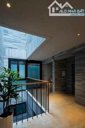 BÁN NHÀ MTKD ĐỒNG NAI, QUẬN 10. GIÁ:5Tỷ120/70m2. 4LẦU. SỔ CẦM TAY. ĐANG CHO THUÊ 20Triệu