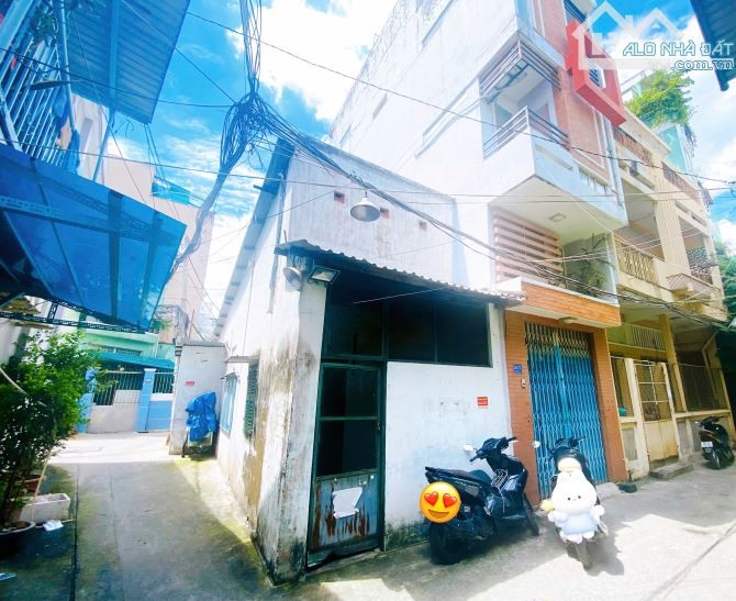 Bán nhà Cách Mạng Tháng Tám, QUẬN 3, 3.2 x 12.5m (40 m2), 5 tỷ - Ảnh 1