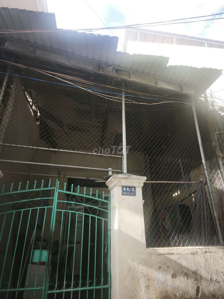 Chính chủ Bán nhanh nhà cấp 4, gần ngã cũ