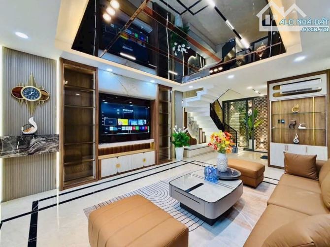 BÁN NHÀ PHAN VĂN TRỊ, BÌNH THẠNH. GIÁ:4,39Tỷ/4,5mx16m. TRỆT,5LẦU. SỔ HOÀN CÔNG - Ảnh 3