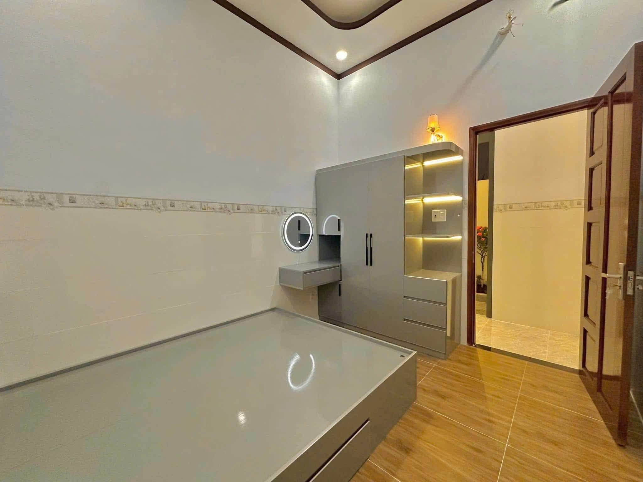 📣Anh em cần bán căn nhà Cấp 4 sân vườn cực chill giá chỉ 1 tỷ 190 Triệu - bớt Lộc cho anh chị thiện chí - Ảnh 2