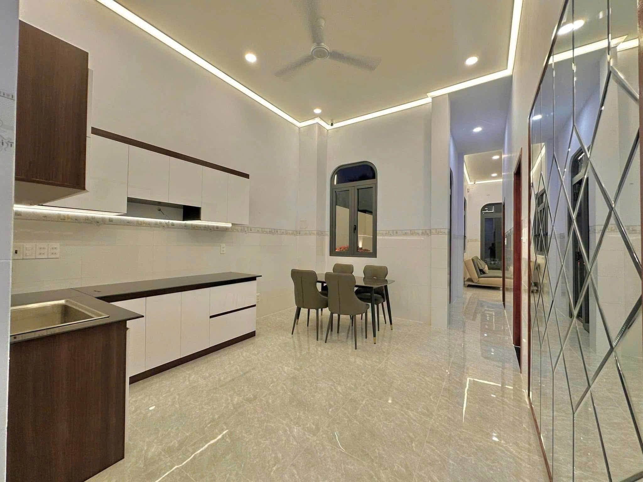 📣Anh em cần bán căn nhà Cấp 4 sân vườn cực chill giá chỉ 1 tỷ 190 Triệu - bớt Lộc cho anh chị thiện chí - Ảnh 4