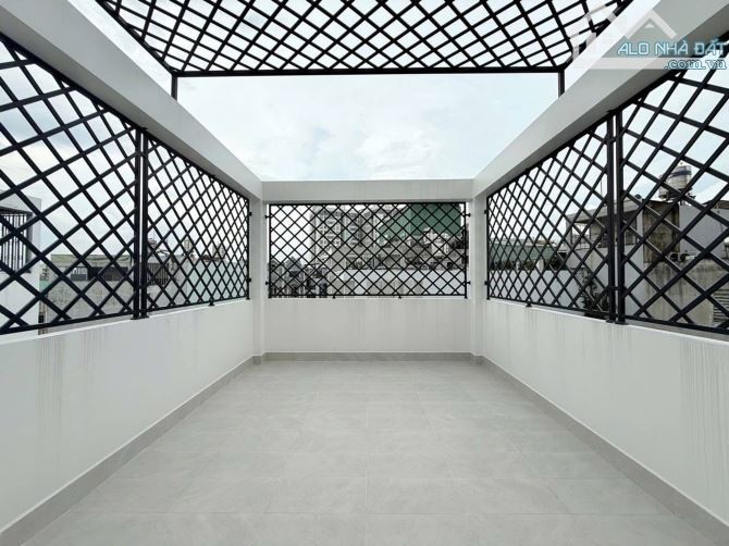 CẮT LỖ BÁN GẤP NHÀ NGUYỄN PHÚC NGUYÊN,QUẬN 3. GIÁ:4,56Tỷ/69m2. 1TRỆT,3LẦU.SỔ ĐẸP HOÀN CÔNG