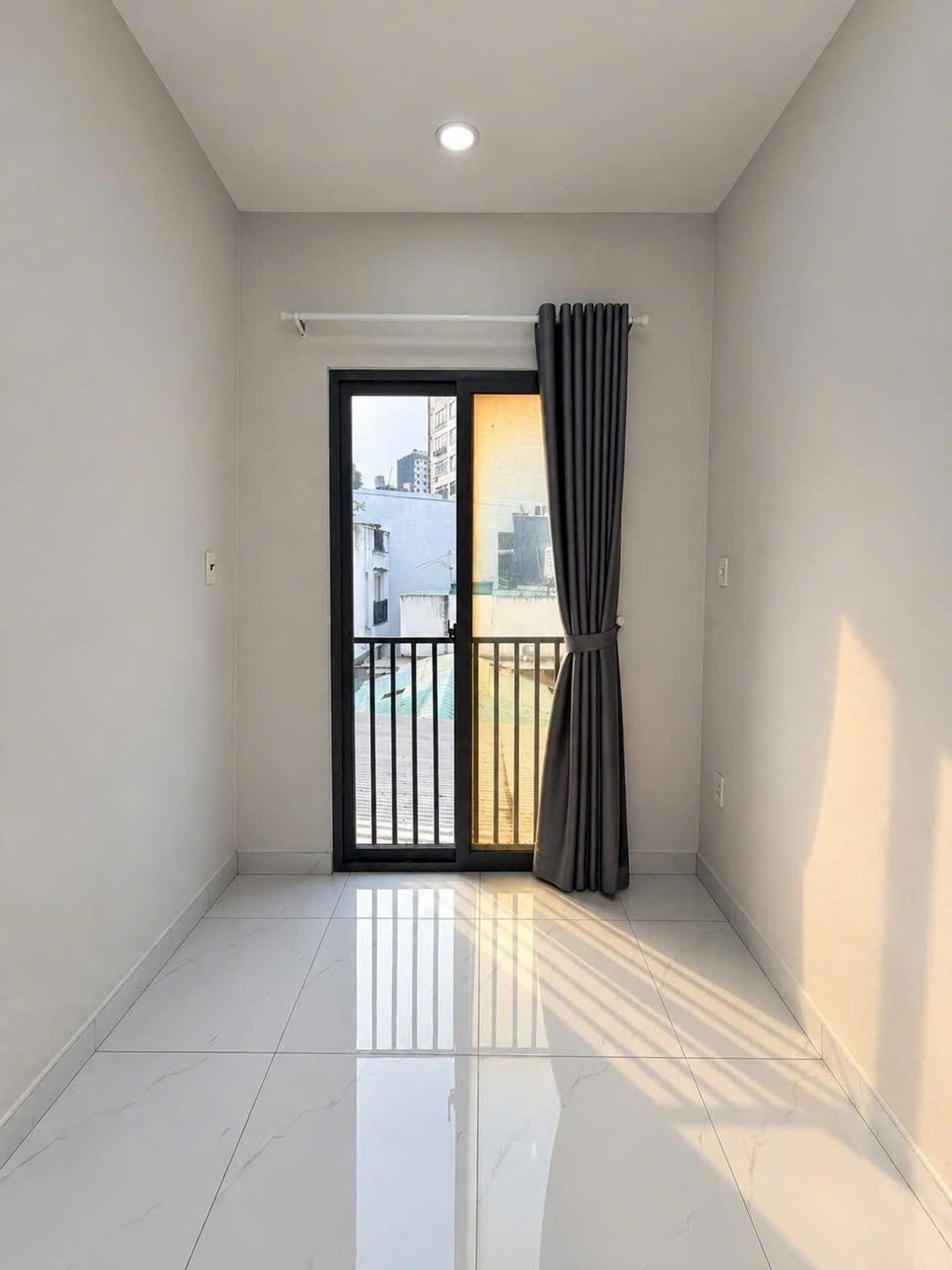 PHAN ĐĂNG LƯU, NHỎ XINH, 4T HOÀN CÔNG, CÓ SÂN THƯỢNG, HXH CÁCH 5 BƯỚC - Ảnh 6
