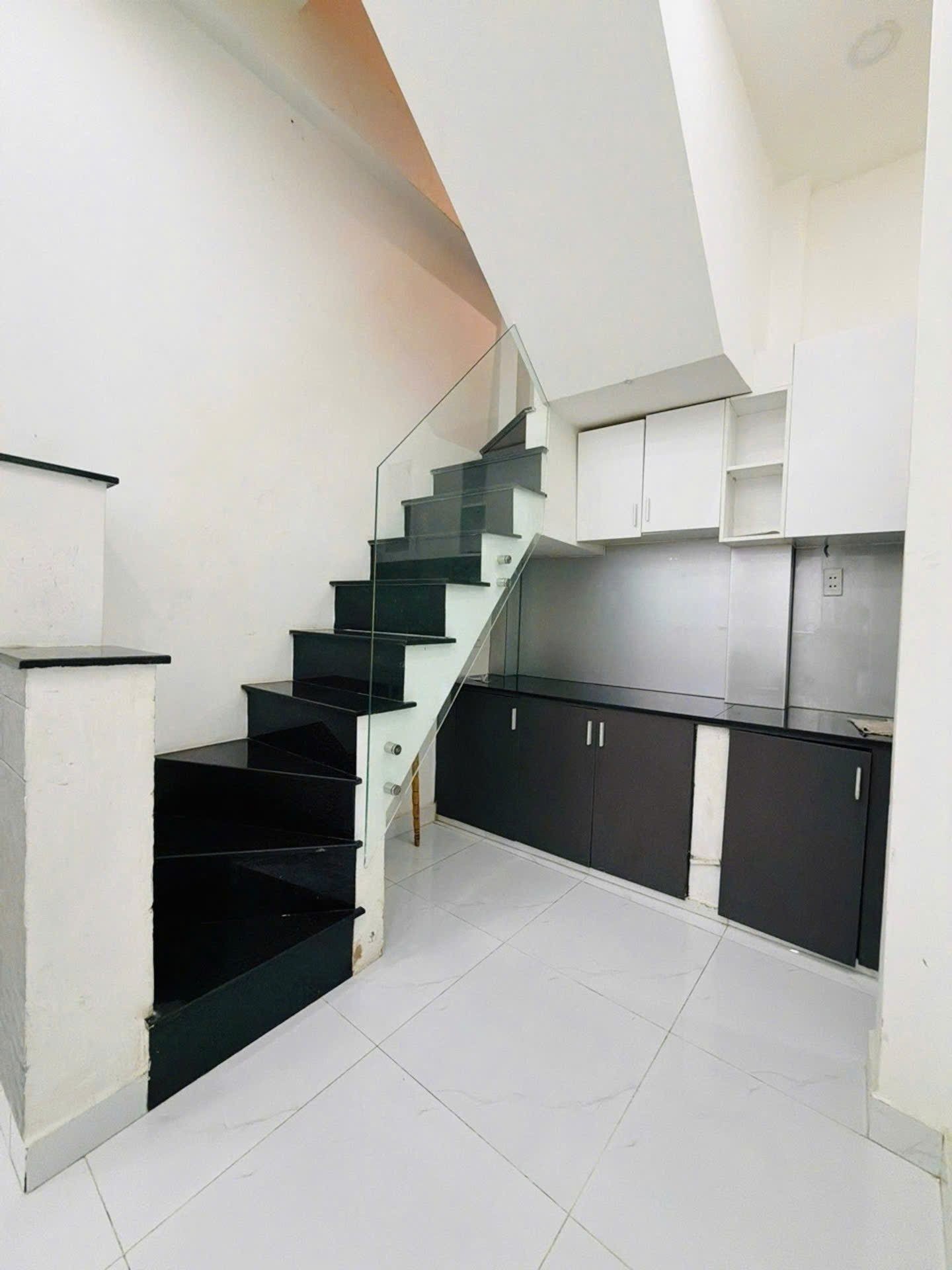 PHAN ĐĂNG LƯU, NHỎ XINH, 4T HOÀN CÔNG, CÓ SÂN THƯỢNG, HXH CÁCH 5 BƯỚC - Ảnh 7
