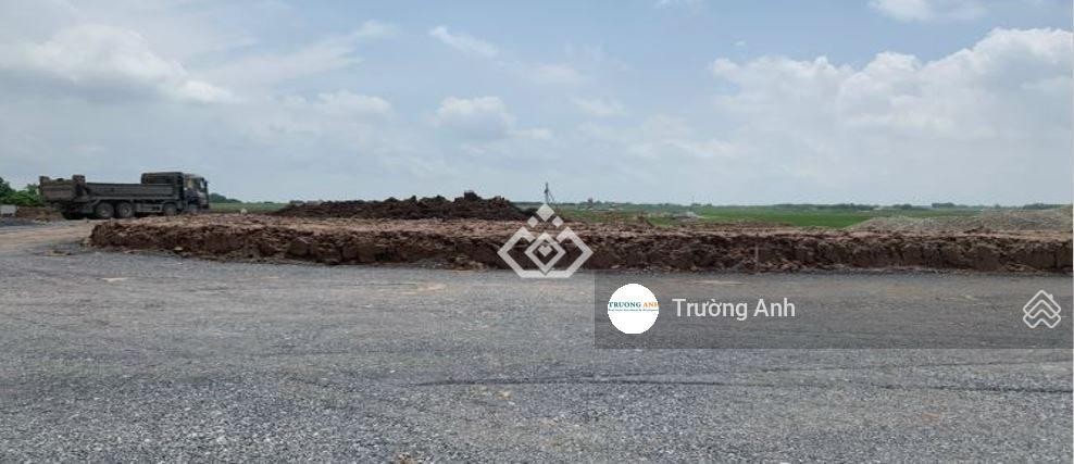 Bán đất cụm công nghiệp yên lệnh huyện duy tiên hà nam. dt 5200m2 giá 2,6 triệu/m²