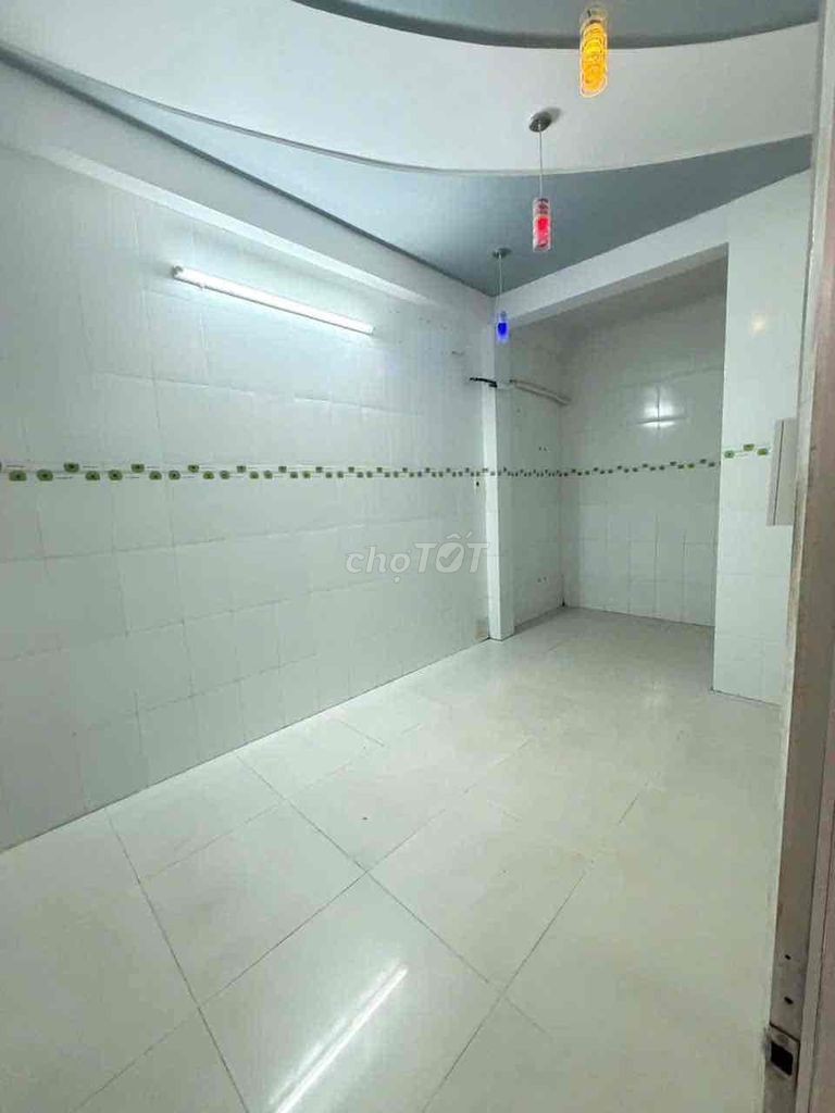 BÁN NHÀ 1 TRỆT, 01 GÁC LỮNG KHU VƯỢT LŨ PHƯỜNG 8 CŨ THÀNH PHỐ VĨNH LON