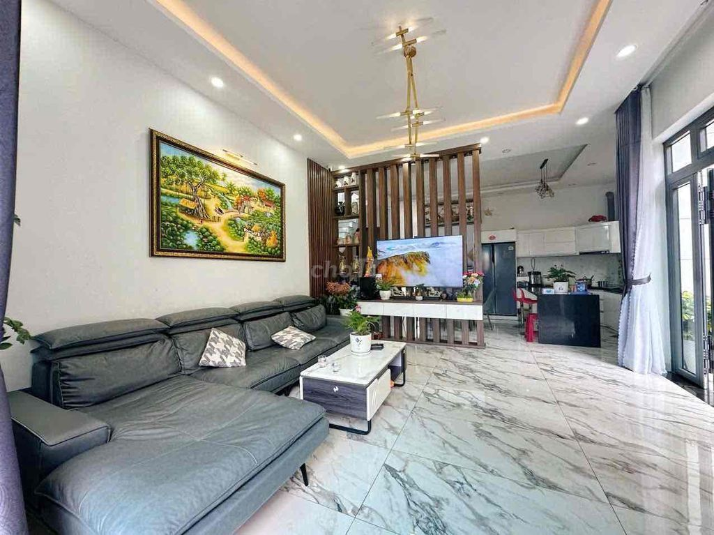 VILLA ĐẸP ĐÀ LẠT – XE HƠI TỚI TẬN NHÀ – 5 PHÒNG NGỦ – SỔ HỒNG RIÊNG - Ảnh 4