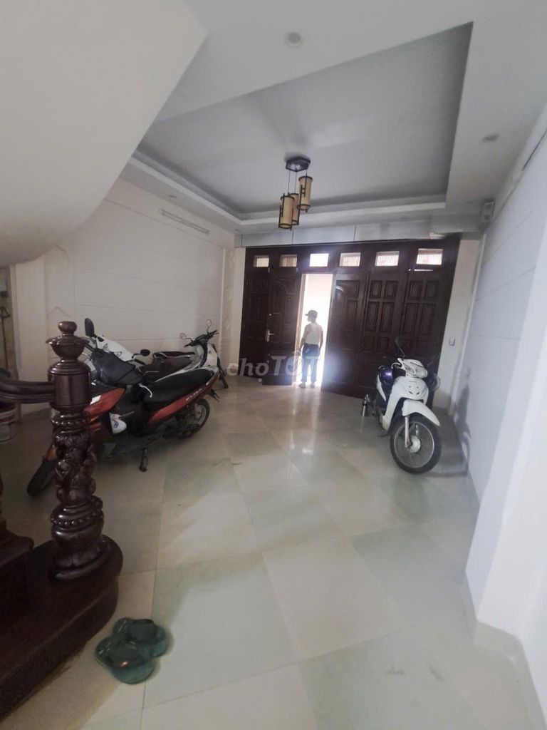 Nhà ngõ 24 phố Phan Văn Trường - Dt 50m2 x 5 tầng, mặt tiền 5m, ngõ 6m