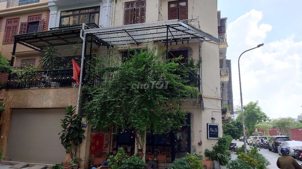 Chính chủ nhà cho thuê Văn Phòng,có thang máy ,có cho thuê riêng lẻ