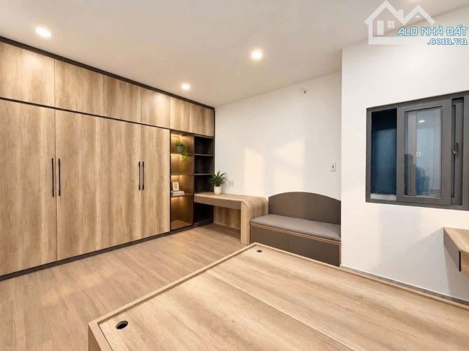 NHÀ PHỐ LUXURY HIỆN ĐẠI NẰM NGAY KHU TRUNG TÂM Q3 - ĐƯỜNG TRẦN QUANG DIỆU CHỈ 5,35TỶ/75M2