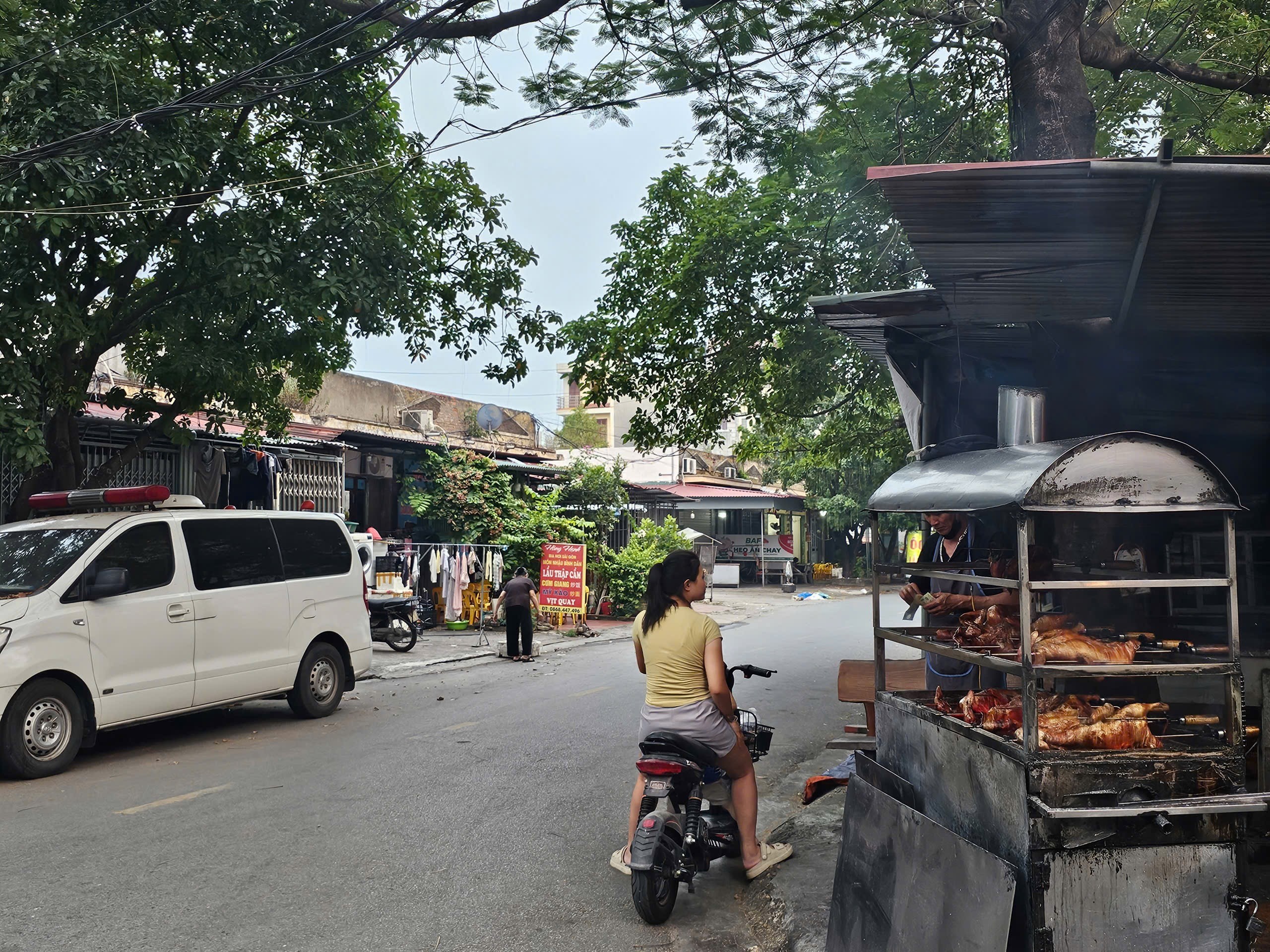 Bán đất lô góc nhìn chợ bồ sơn mặt đường hồ đắc di. Kinh doanh tốt. Diện tích 92m mặt tiền 10m hướng đông bắc & tây bắc. Phường võ cường thành phố bắc ninh VIP