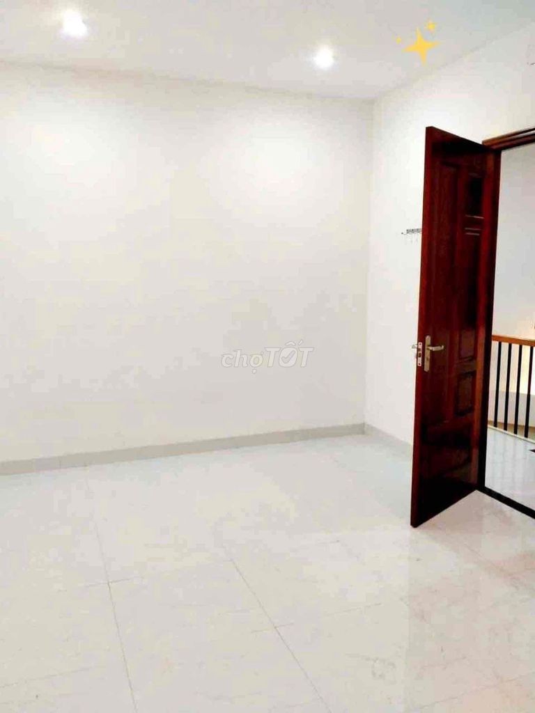 🔥 KIỆT 4M THÔNG LÊ DUẨN – 5 CĂN HỘ, DÒNG TIỀN 20TR/THÁNG 📍 Hoàng Hoa