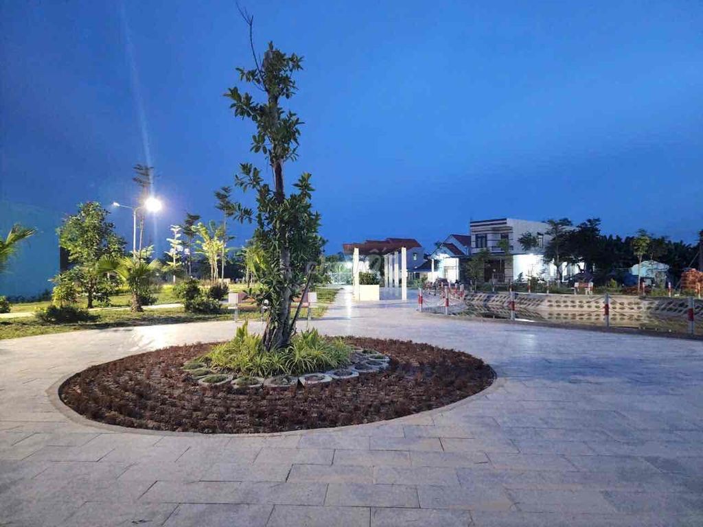 Bán đất nền đường 7m5 sạch đẹp trung tâm thị trấn La Hà, Quảng Ngãi ! - Ảnh 1