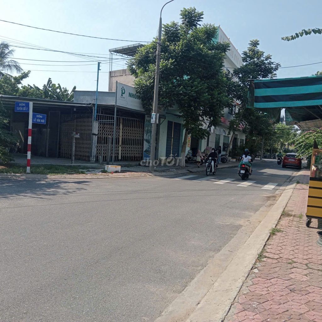 Mặt bằng kinh doanh gần 3 trường học Lê Hồng Phong