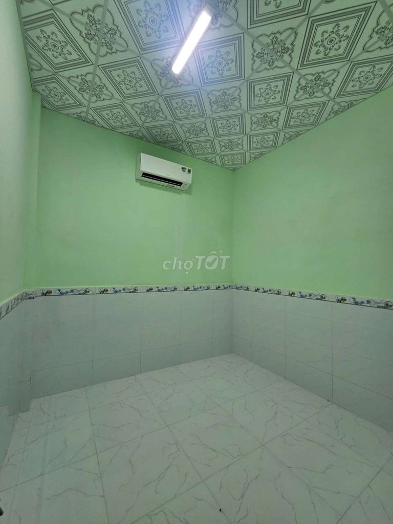 GIẢM 200TR-Bán nhà MT Phan Văn Đáng,TP Vĩnh Long. DT 4.5x18- Nhà MỚI