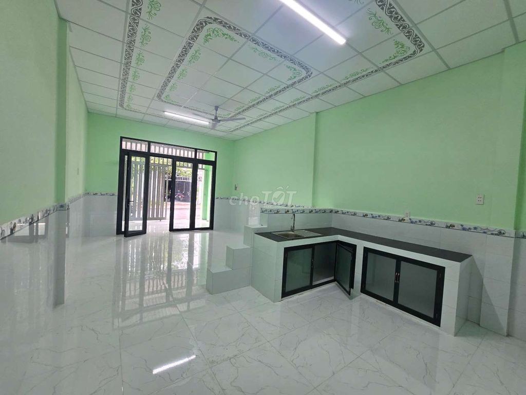 GIẢM 200TR-Bán nhà MT Phan Văn Đáng,TP Vĩnh Long. DT 4.5x18- Nhà MỚI