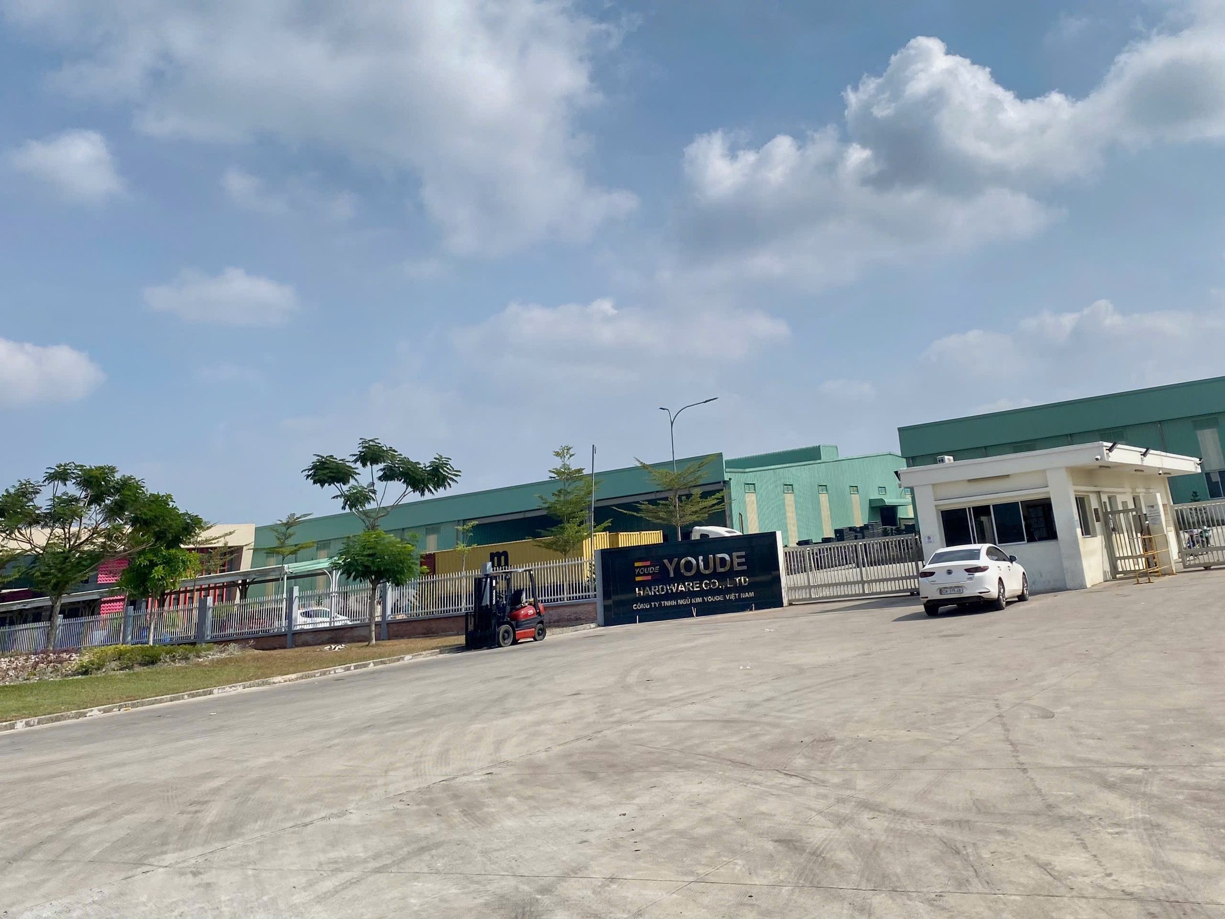 O931.783.2O9 CẦN BÁN GẤP 1010M2 ĐẤT SỔ RIÊNG NGAY KCN ĐANG H.ĐỘNG CÓ CHỢ TRƯỜNG HỌC DÂN ĐÔNG. GIÁ 430TR