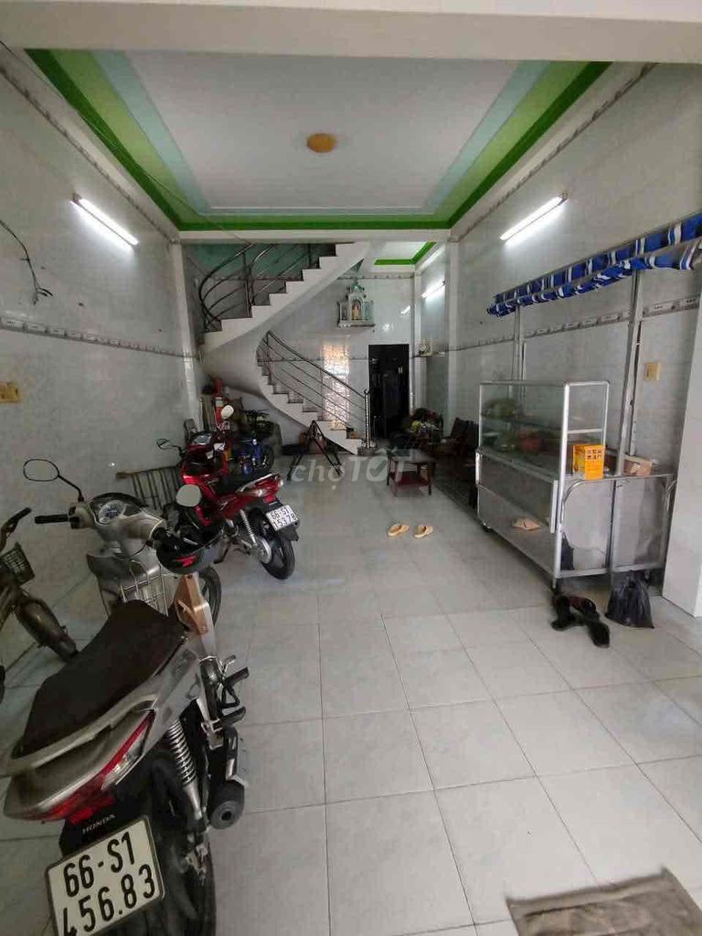 Bán nhà và đất 2 mặt tiền - Ảnh 3