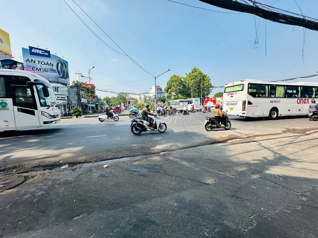 NHÀ NỞ HẬU, HẺM ÔTÔ - Ảnh 2