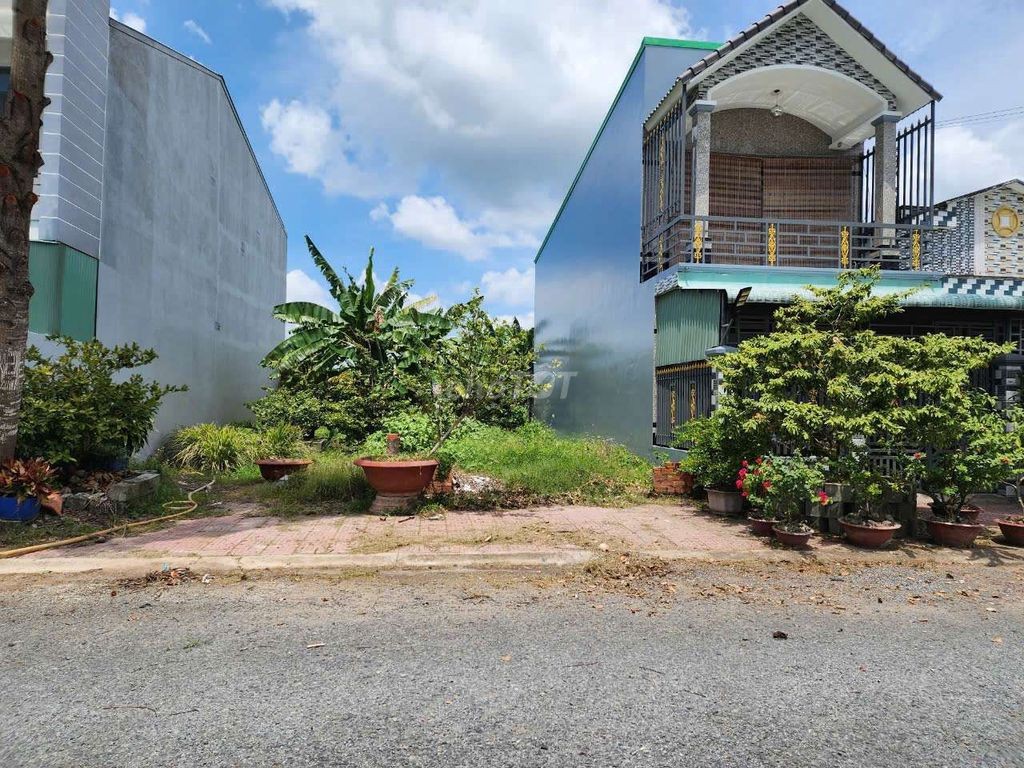 ĐẤT NỀN KHU DÂN CƯ TRƯỜNG AN PHƯỜNG LONG CHÂU TỈNH VĨNH LONG