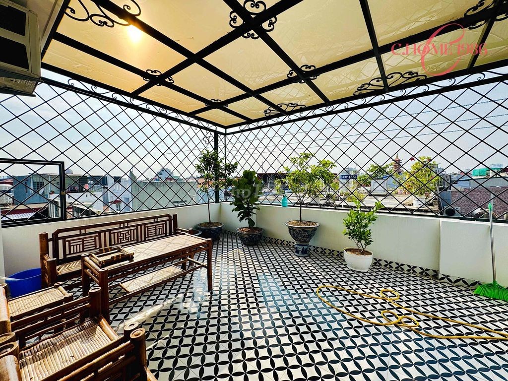 NHÀ XÂY MỚI ĐỘC LẬP 4T - NGANG ĐẸP - FULL NỘI THẤT TẠI MIẾU HAI XÃ