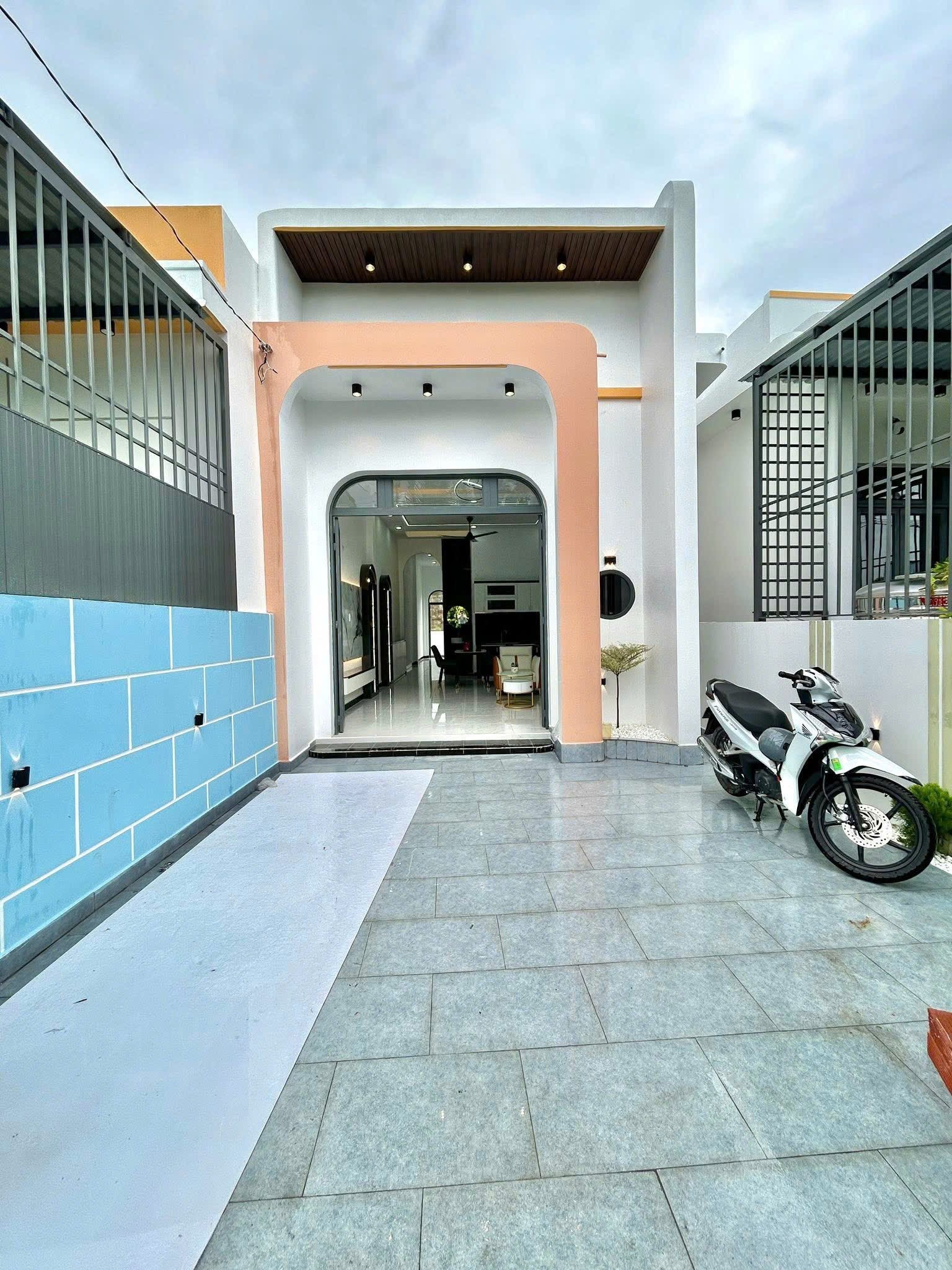 NHÀ CẤP 4 GIÁ TỐT CHO ANH CHỊ TÀI CHÍNH 200 TRIỆU NHẬN NHÀ Ở NGAY - Ảnh 2