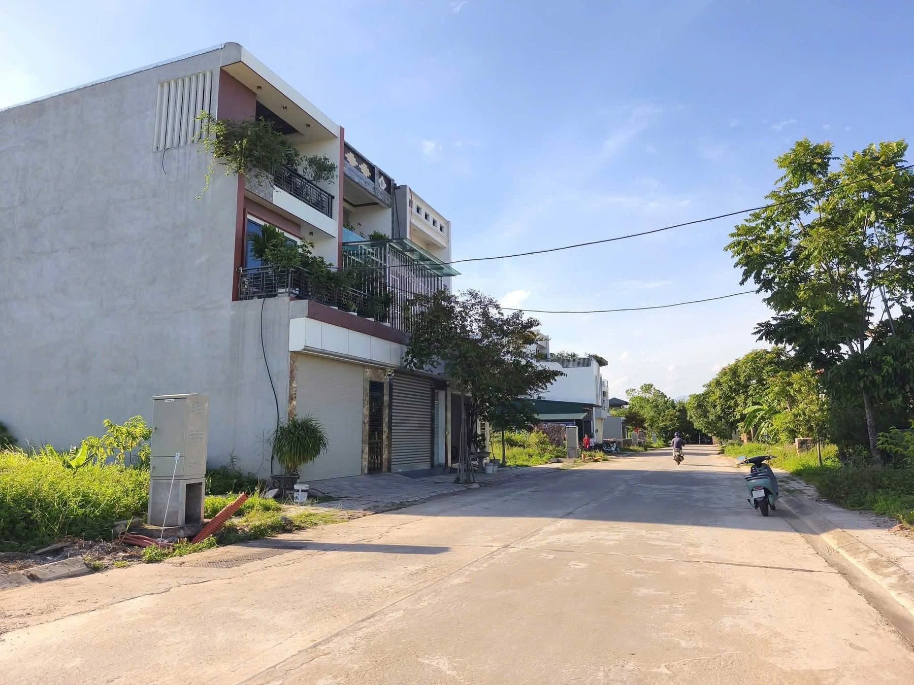 Mình cần cắt lỗ nhanh lô đất đẹp tại Hóc Thân, Đồng Tâm, DT 100m MT 5m sẵn sổ giá chỉ 2,32 tỷ - Ảnh 3